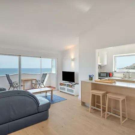 Amazing View - T2 Apartament